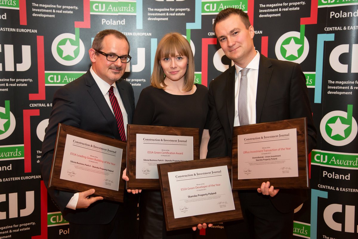 SkanskaProperty's tweet photo. 2015 is one of our most active years ever and it was recognized by the real estate experts https://t.co/C1fO9Aq06F https://t.co/q0RNpzFziO
