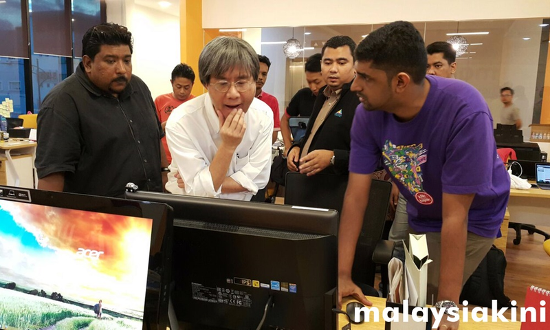 Embedded image permalink