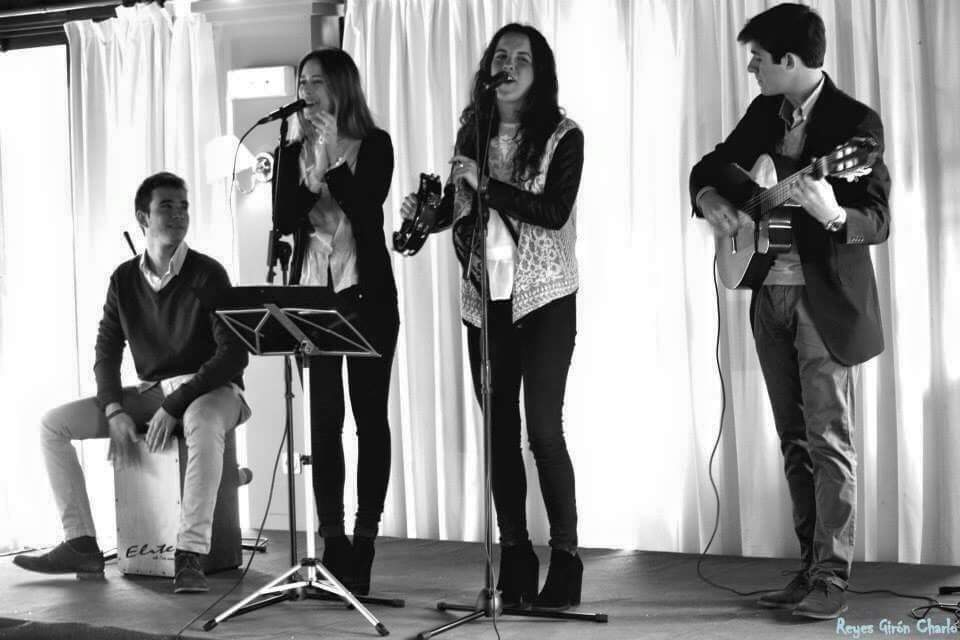 FragataClub's tweet photo. El sábado @GrupoAjetreo vuelve a #FragataClub para ajetrearnos la vida.
¡Desde las 23.30 os esperamos!
#Sevillahoy https://t.co/WZmrv59yqI