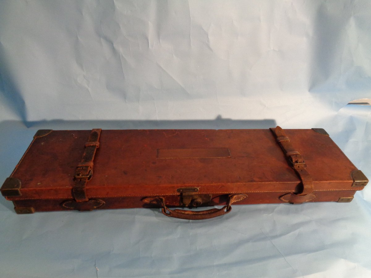 WebbsWilton's tweet photo. This very fine 12 Bore Gun Case is rather interesting and should not be missed, https://t.co/mwLt7qQFIv https://t.co/2zyEHtqwzH