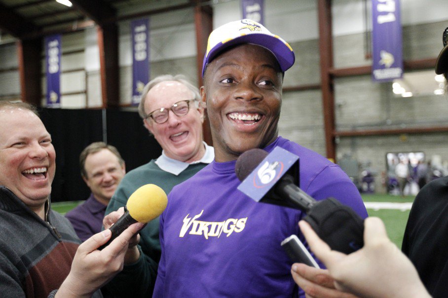 Happy birthday to MN Vikings QB and Cardinal for life Teddy Bridgewater who turns 23 years old today 