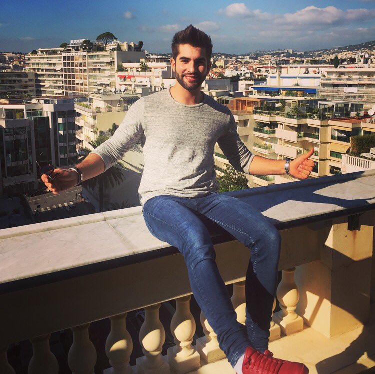 GIRACKENDJI's tweet photo. Bien arrivé à Cannes les amis!!! bisous 😘 #ensemble #NMA2015 https://t.co/I2Hju0ow09