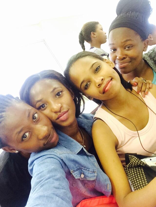 monicqueabraham's tweet photo. Just another dAy @ Campus ... wth my Bsties... #DiepMense ... :-* lUv thM wAy too Much... https://t.co/eomueZxxCU