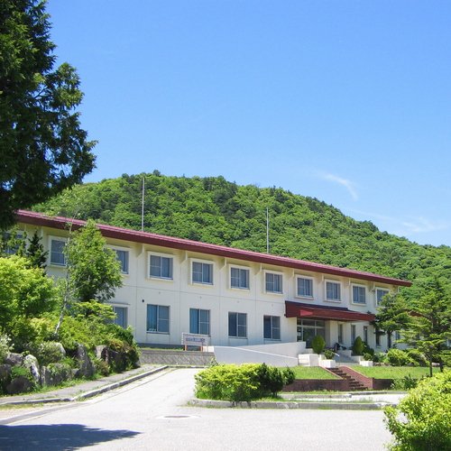 roxaneubs94's tweet photo. 休暇村　茶臼山高原
愛知県最高峰のリゾート。新名所「芝桜の丘」はじめ、ハイキング、紅葉、...
https://t.co/lYY4VxGU49 https://t.co/c7i1VxMSfe