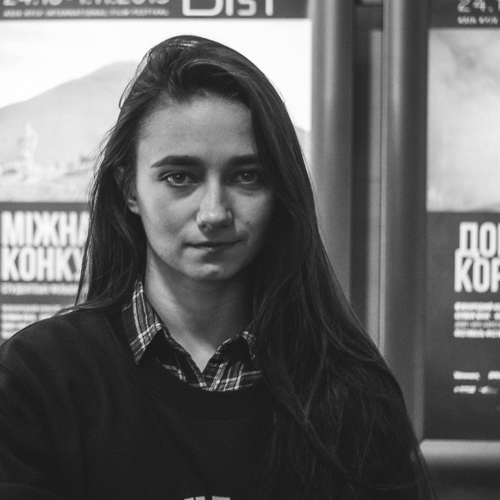 Zmist_pro's tweet photo. Сходили на #molodist. 
Відкрили для себе нові цікаві проекти.
#documentary #zmist #ukraine #molodist2015 #kiev https://t.co/20TyNt3wKc