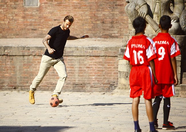 NepaliTimes's tweet photo. Football star David Beckham showed glimpses of his soccer skills in Bhaktapur on Friday https://t.co/x1RLDFlnAd https://t.co/ISujR7vRwM