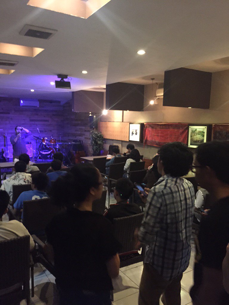 Sudah ramai nih wpnya! Ayo merapat yang belum datang :)