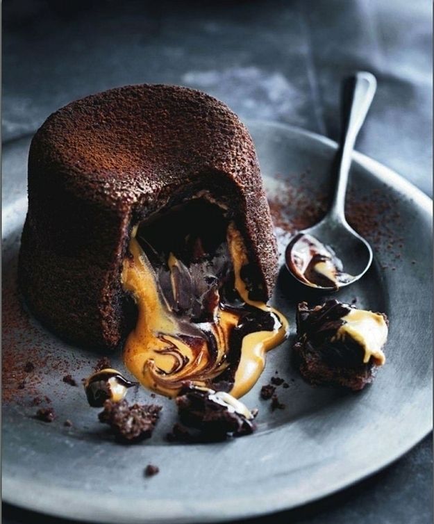 CocinayVino's tweet photo. ¿Amante del chocolate? Si es así, este postre te encantará de principio a fin https://t.co/ckteJQhPNV https://t.co/jRjK0gDzGy