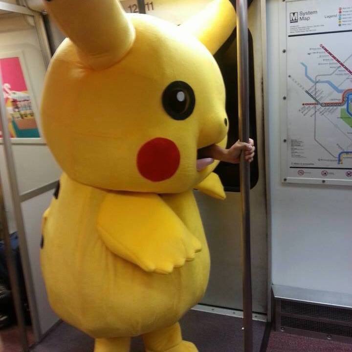 平成を忘れないbot No Twitter ピカチュウ着ぐるみの闇 T Co Pobowyhdjq