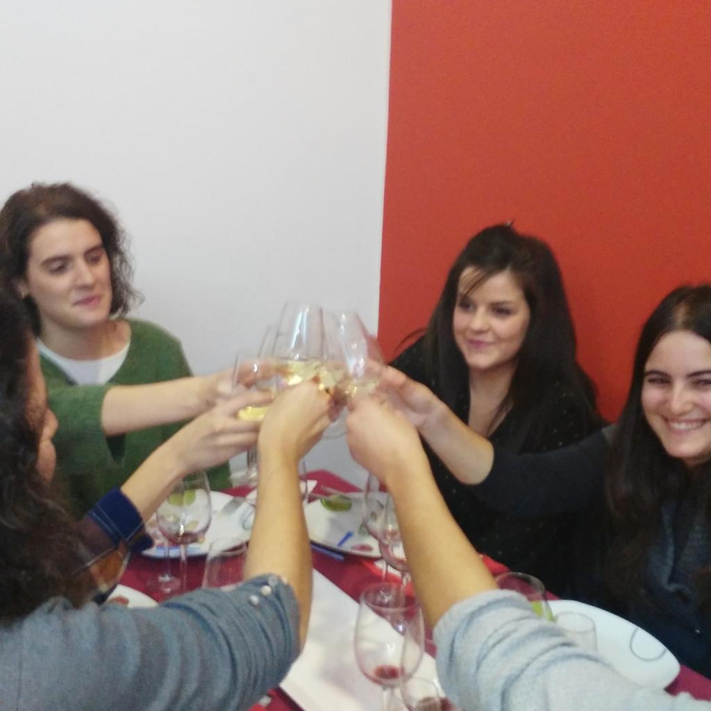 Catando los Vinos de la Bodega Fabregas