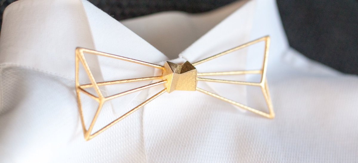 karemoller's tweet photo. My golden Bow Tie is featured in the Christmas special on @shapeways https://t.co/vWNPH0Gaew #bowtie #mensstyle https://t.co/StbjLW7fkF