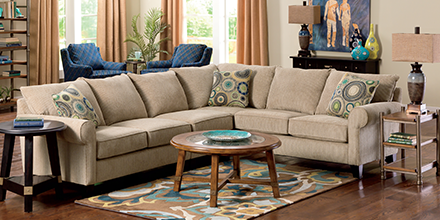 FrontRoomFurn's tweet image. Noda by @broyhill. Classic and comfortable. What more could you ask for? bit.ly/1NOREn1