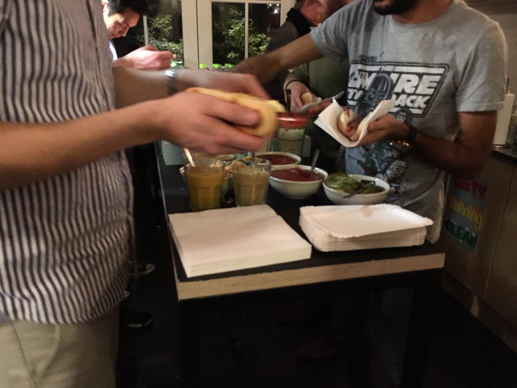 halgir's tweet photo. Delicious #techhotdog served by @trendsonlinedk in #cphftw! https://t.co/r3uqD6gmqD