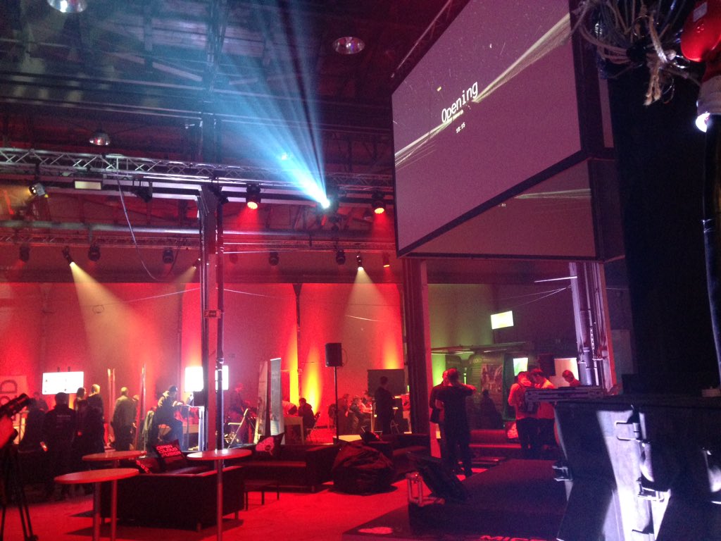 sirppini's tweet photo. 48 hours of coding at Ultrahack this weekend #ultrahack #teostoapi @Teosto_ry https://t.co/IKf1qRut70