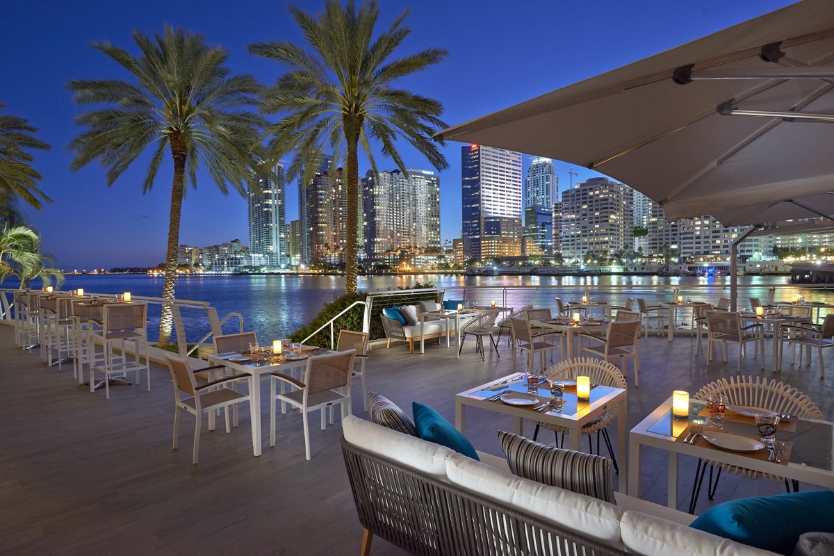 Metropoli_EM's tweet photo. Los 12 mejores restaurantes de Miami 2015: https://t.co/skI6zgkrs6, por @Matoses https://t.co/dNEHLyCcLo