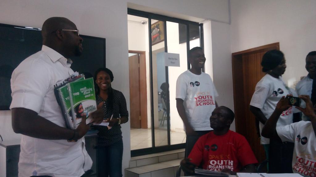 K_haruna07's tweet photo. Courtesy visit to @OSIWA1 office in abj. @YIAGA #YOS2015 #OPACE3.0 @NEDemocracy @NDI @IRIglobal @ProjectYES_ng https://t.co/oUMXO5VOfl