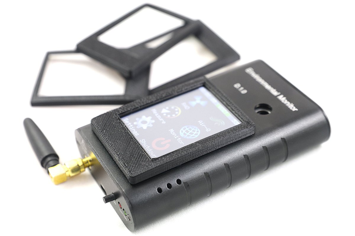 MicrochipMakes's tweet photo. This pocketable device monitors the pollution you can’t see and shares that data online: https://t.co/OGGovkEHoa https://t.co/rDjrW6WxnM