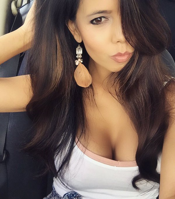 Always remember to fall asleep with a dream and wake up with purpose. #wildchild #playmate #Friskyfriday<a href="/tag/playmate"class="tags"><span>#playmate</span></a><a href="/tag/friskyfriday"class="tags"><span>#friskyfriday</span></a><a href="/tag/wildchild"class="tags"><span>#wildchild</span></a>