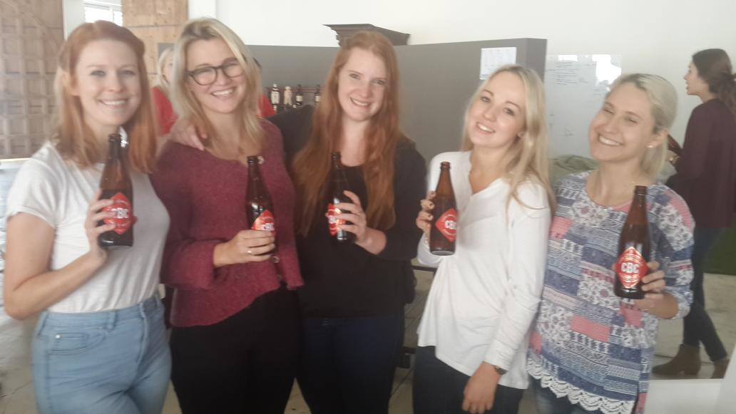 JanineintheCity's tweet photo. Having an awesome surprise @ZomatoSA  #BeerDropOff at @WeAreUtopia! https://t.co/klYwXbN4Nq