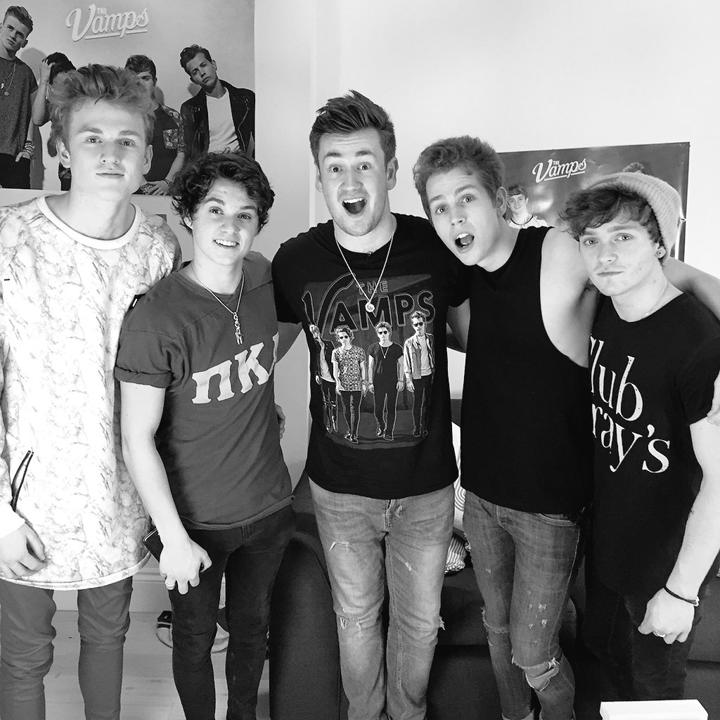 TheVampsband's tweet photo. Just filmed a video with this dude @OliWhiteTV https://t.co/sDINDTnJX1