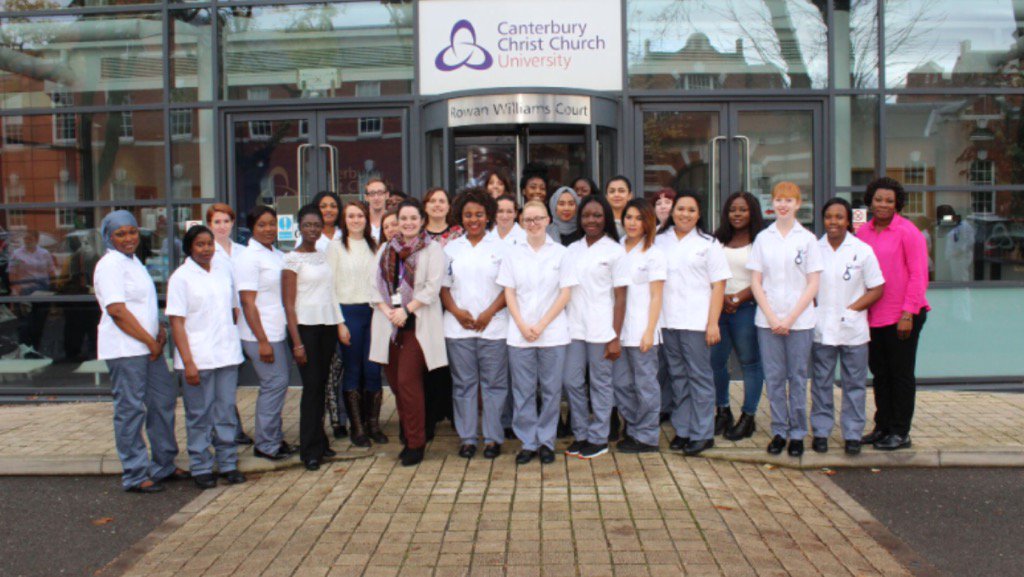 NicolePollock01's tweet photo. #S15M2 looking sharp in their cohort photos! @CCCUNursing https://t.co/0HzPtrgPxb
