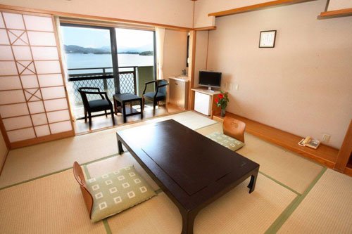 daynaobf74's tweet photo. 大矢野柳港温泉　小松屋渚館
海辺の宿ならではの眺望と温泉、海鮮料理が自慢です！
https://t.co/ZIs4KwkGzJ https://t.co/bdv0FC8uqb