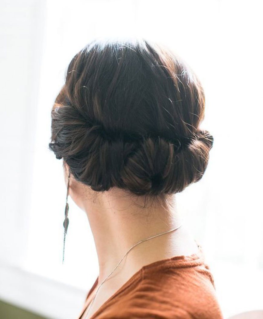 SELFmagazine's tweet photo. 8 gorgeous fall hairstyles all over @Pinterest right now https://t.co/c5P9FIKHyO https://t.co/LopHkvnJtr