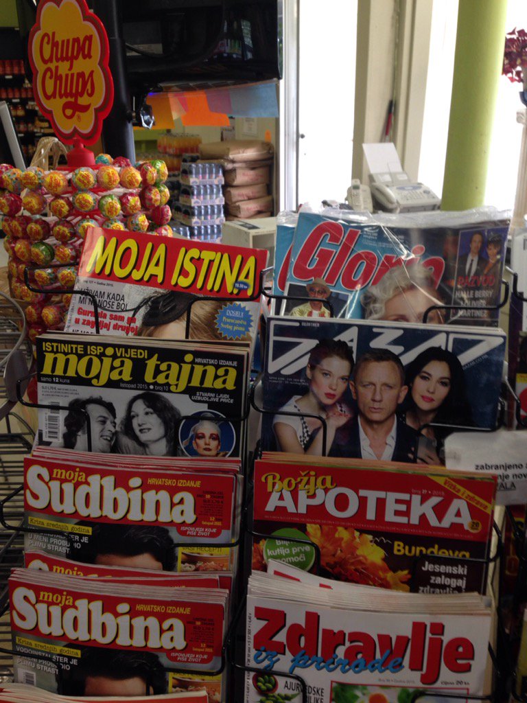 MeramecBookGeek's tweet photo. #csdpdday #meramecpd periodicals from around the globe https://t.co/cViSGFR3Ay