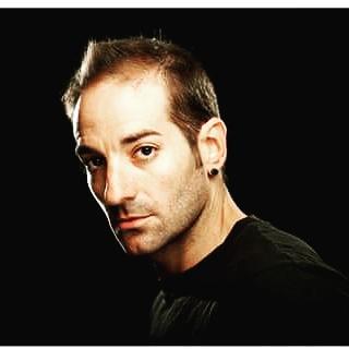Cristi_young's tweet photo. Rubén Yuste finalista de #BWW2015 cm mejor actor de reparto ¡vota y retw! Foto #dagolldagom https://t.co/7pyZBviyVm https://t.co/lJ7OcttSZP