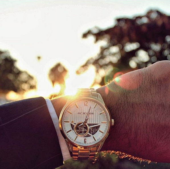 McCabeWatches's tweet photo. The Gold plated Belfast Automatic JM-1020 #mccabewatches #timewear #montres #relojes #orologi #luxury https://t.co/HniQJXGJS3