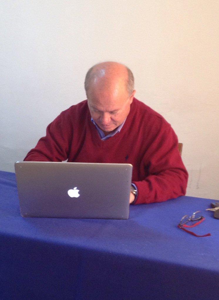 udlh_informa's tweet photo. @octavioislas pendiente en la conferencia magistral de Reggy Clifford #SemanaComUDH #udlh https://t.co/8T93aCOMMY