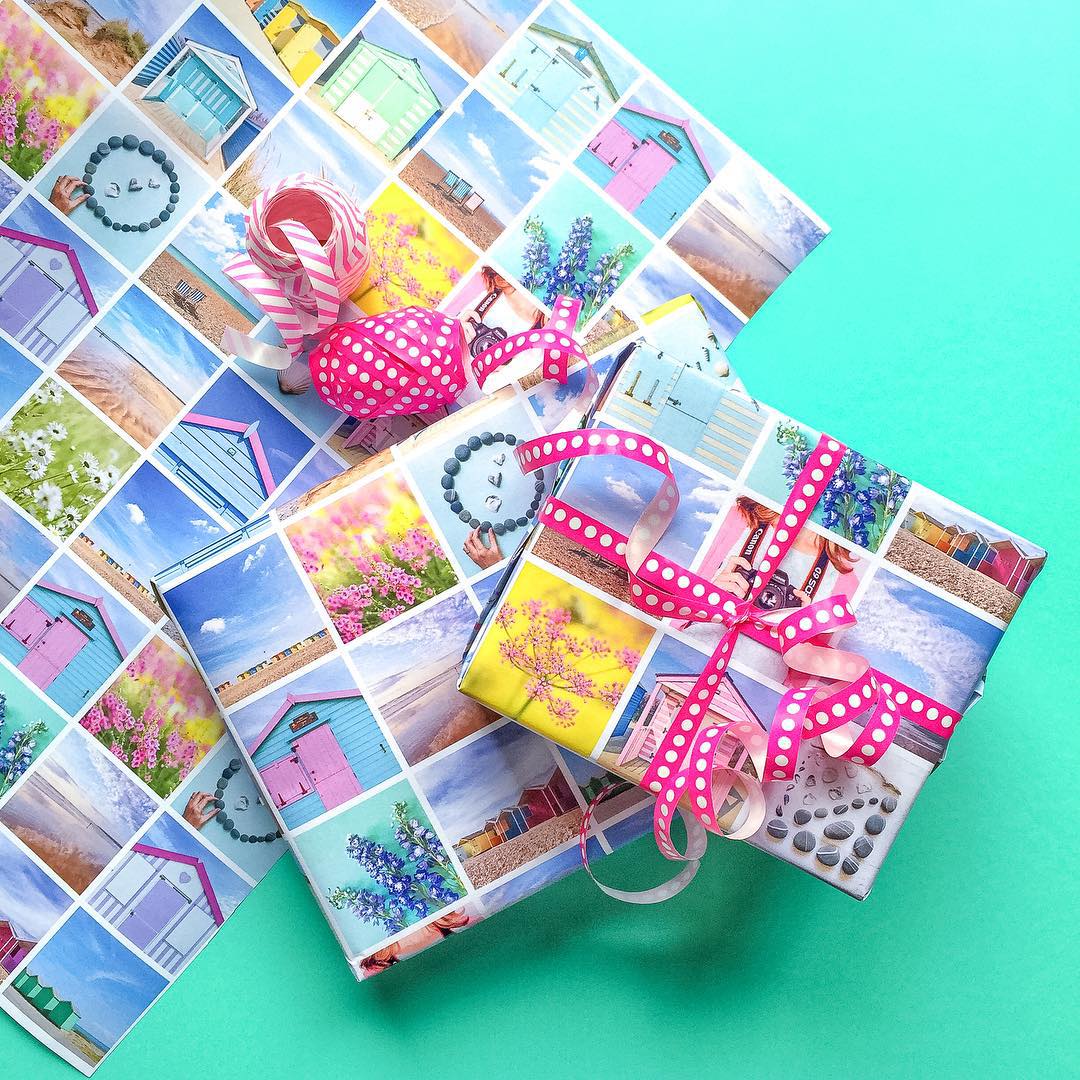 wrapmeuk's tweet photo. Wishing you a bright and colourful weekend with this beautiful #mywrapme from  Zoe Power https://t.co/6kr2SzFkLx https://t.co/Z4x1ak7Kgj