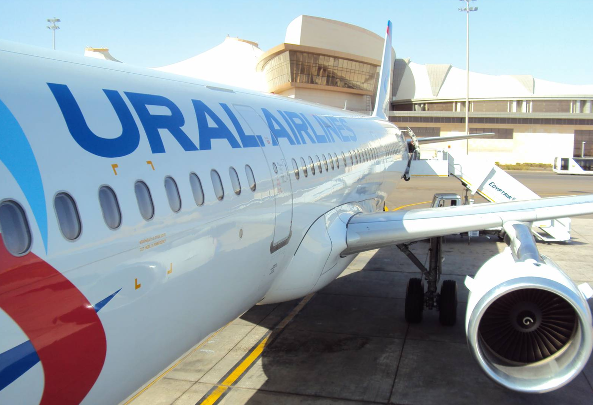 Us bangla airlines. Almasria universal airlines самолеты. Ближайший рейс в египет. Рейсы из египта в санкт петербург. Самолет almasria.