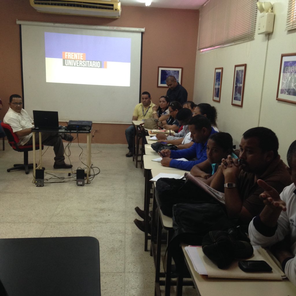 DAAS_UNEFM's tweet photo. Reunión del Frente universitario revolucionario Falcón,estrategias para simulacro electoral del domingo 8 Nov https://t.co/akAWOPar7c