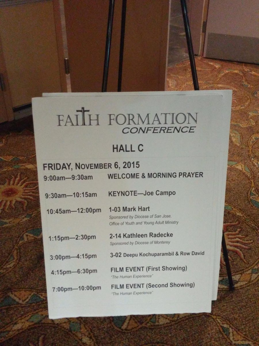 homedeepu's tweet photo. So...we (@rowdavid & I) are in the same room as Mark Hart. Oh wait, it's not a room, it's a hall.#yikes #CatholicFFC https://t.co/TIwaYIfU1f
