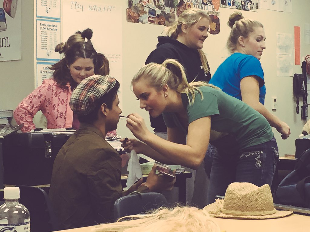 CCDrama_'s tweet photo. #stachetime @KRoseBresnahan #cccougars https://t.co/djO7708wV0