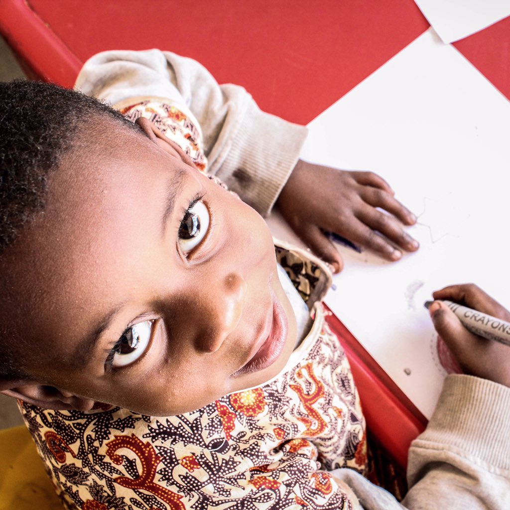 Bellasnova's tweet photo. Education is one of the primary ways we empower children to build a better future. #Bellasnova https://t.co/qJKzWsCC78