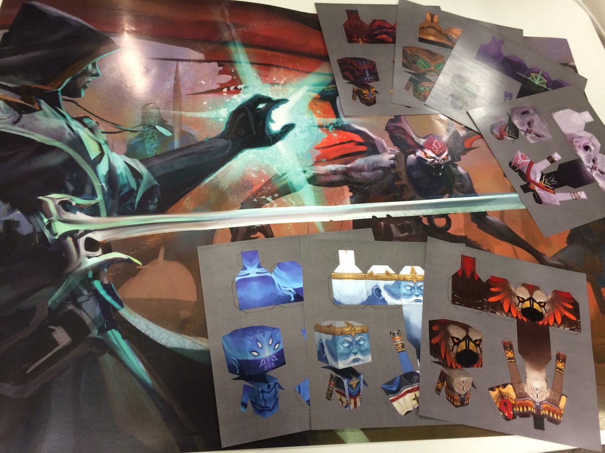 RuneScape's tweet image. #FreeStuffFriday time!

Win an XL poster &amp;amp; God bobblehead origami from @RuneFest!

Just RT &amp;amp; follow to enter! Go!