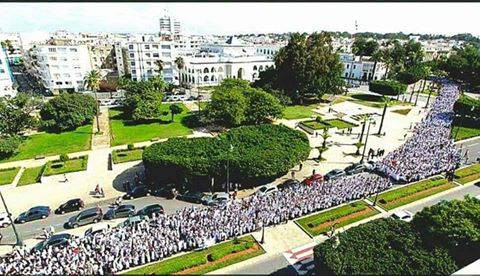 cnirmarrakech's tweet photo. ف1975 تمكن ابائنا و اجدادنا بفضل العزيمة من تحرير الصحراء
في 2015 بالعزيمة ايضا سنتمكن ان شاءالله من تحقيق مطالبنا https://t.co/yjfKQCkh4E