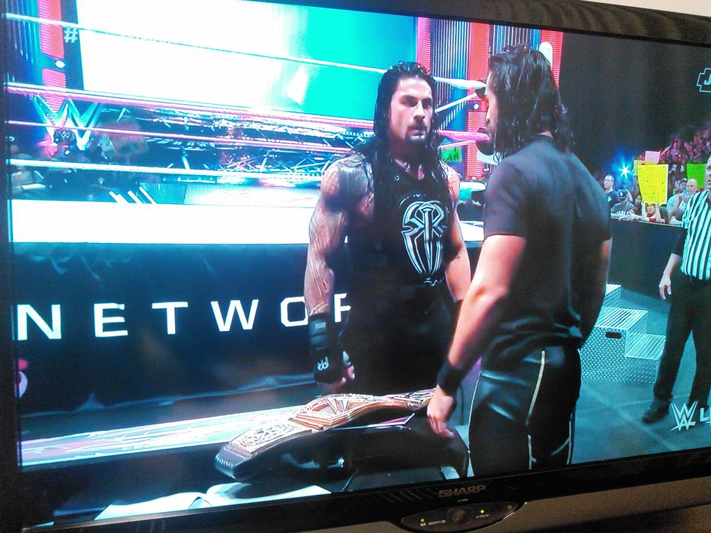 shildsfor2000's tweet photo. "NEXT"

Seth Rolllins vs Roman Reigns

#sethrolllins 
#Romanreigns 
#wwe

@WWERollins
@WWERomanReigns 
@WWE https://t.co/4svCooLiEB