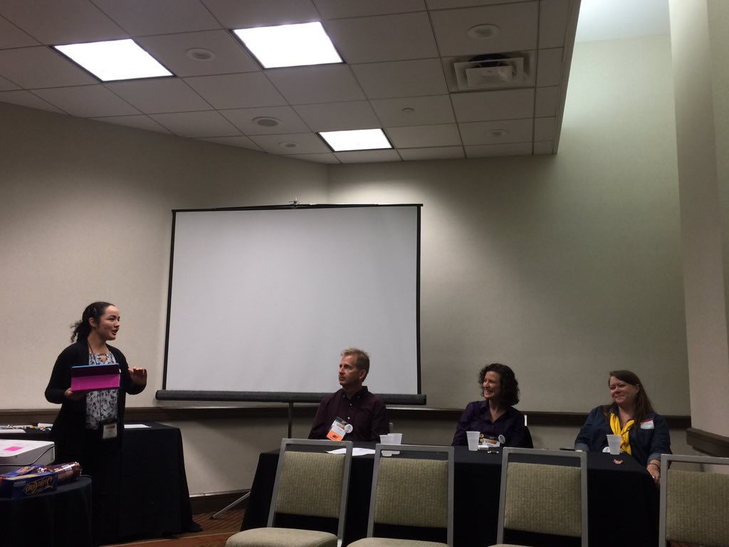avachen1019's tweet photo. GSA - Advice for the Job Hunt session @tadousay #aect2015 https://t.co/txdJMCbEZi