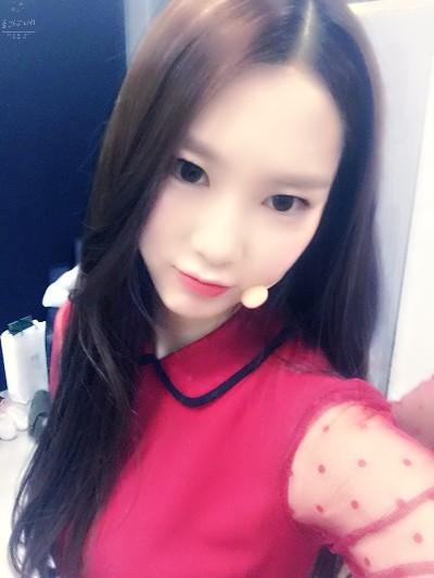 #오마이걸 공카 #지호 사진 보정
(남은 하나는 노이즈가 너무 심해 보정이 잘 안 되어 중도포기 하였습니다 나중에 방법을 찾으면 다시 시도하겠습니다 죄송합니다 그래도 뭐 #지호 는 노이즈가 심해도 예쁘니까요)