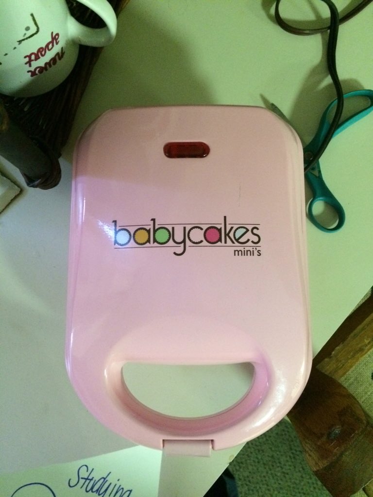 skyemalloo's tweet photo. Forget straight A's, my greatest accomplishment of the year was buying this https://t.co/Y3GgVQdOV8