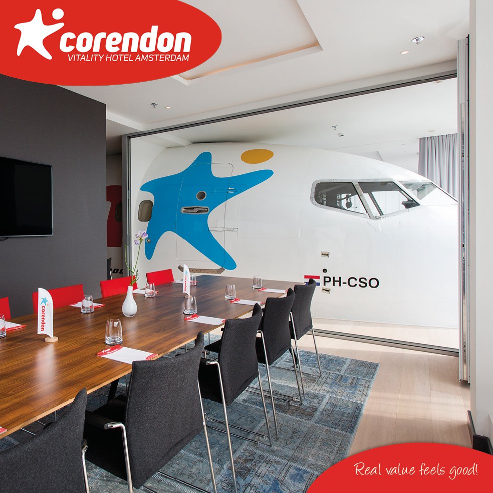 #Fridayfact: Wereldwijd zijn er 43794 vliegvelden. Onze Boeing heeft er 24491 bezocht!  #Boeing #737 #corendonhotels