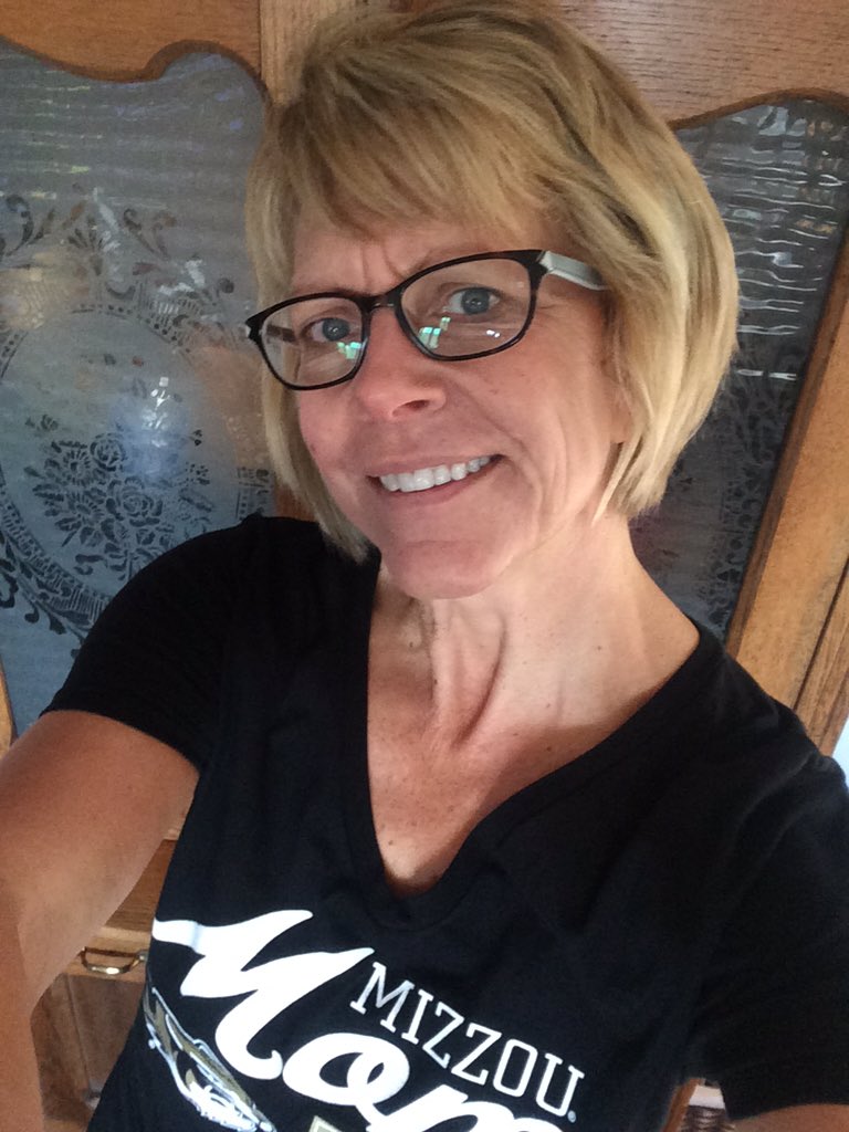BarbJAllen's tweet photo. So proud to be part of #RFGoNaked $1 for every selfie
#BuildOn #communityservice #changingskin #changinglives https://t.co/OWEt0HDHfw