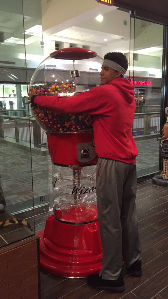 84Quinton's tweet image. I want one