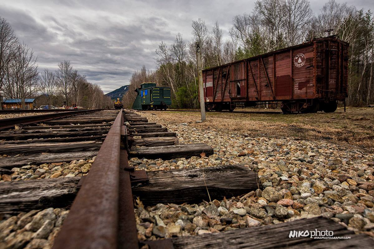 tweet_nikophoto's tweet photo. Faded Glory by #nikophotography #railroad #BearNotch #NewHampshire #vintage #railways #traintracks https://t.co/OxmYV3cZkG