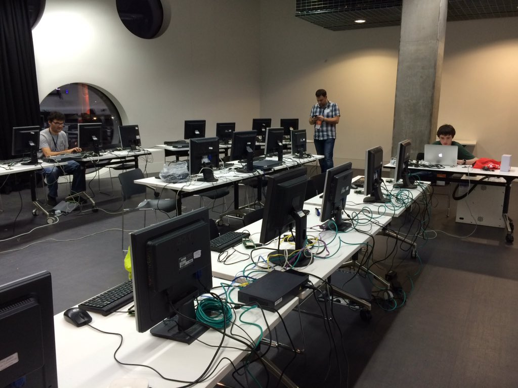 MissPhilbin's tweet photo. We are setting up for #mozfest2015 lots of @Raspberry_Pi workshops in the youth zone. https://t.co/9L3EYMpoOF