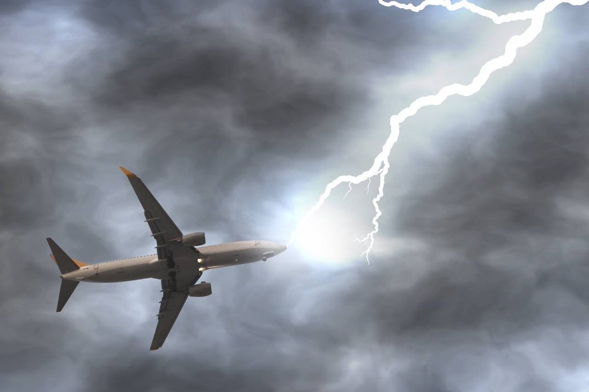3 Dangers Of Flying That Are Complete Fiction travelfr.ee/1PsFFgR