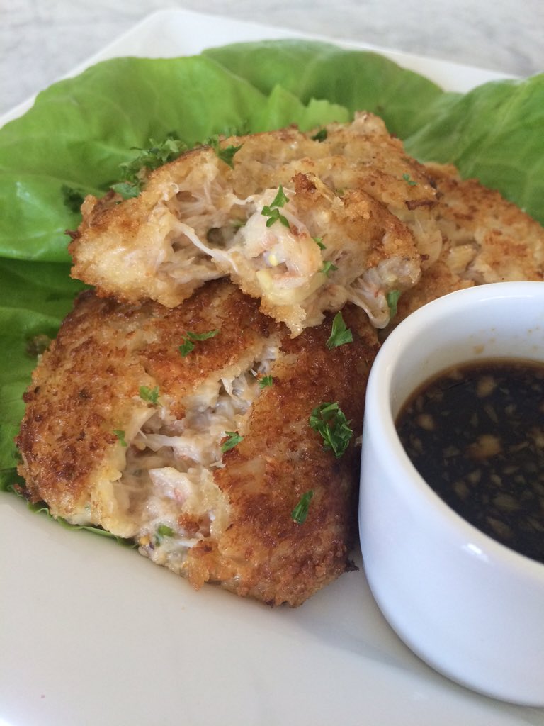 yourMKitchen's tweet image. Heading out for weekend shopping at the mall? Come see us for lunch or dinner! #eatlocal #columbiasc #asianfood